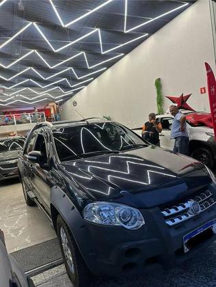 FIAT STRADA 1.8 MPI ADVENTURE CD 16V FLEX 2P AUTOMATIZADO